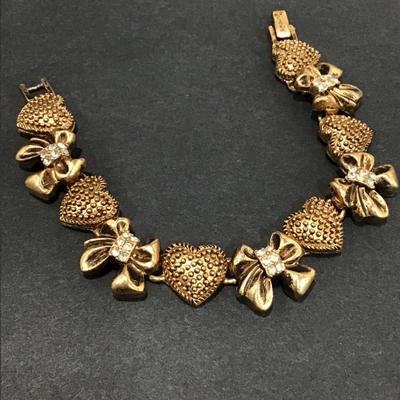 Super cute vintage bracelet