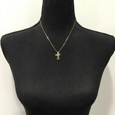 Beautiful 18 kt plated cross necklace