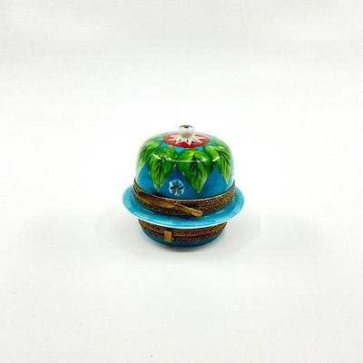 Sale Photo Thumbnail #455: Measurements:
1.25" in diameter, 1.75" in height