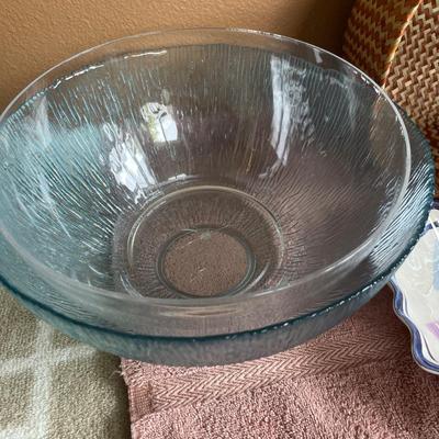 Bowls and glass basket