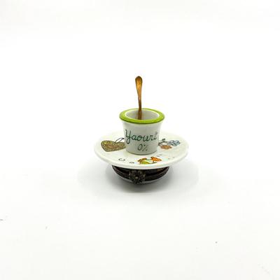 Sale Photo Thumbnail #464: Signed by vacurt
Measurements:
1.75" in diameter, 2" in height