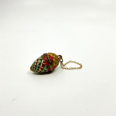 Sale Photo Thumbnail #489: Measurements:
2" in height, 1" in diameter