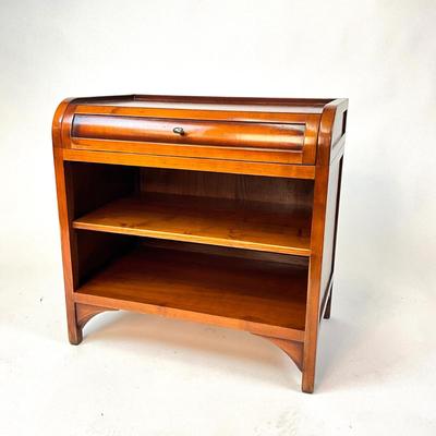 Sale Photo Thumbnail #493: Measurements:
27.5" in height, 28" in width, 17" in depth