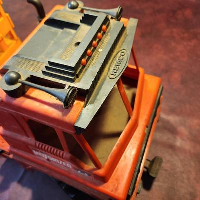 Remco Tuff Boy 6 Way Truck