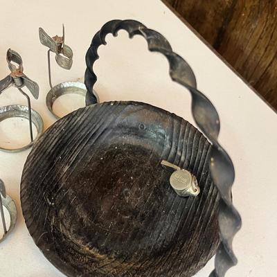 Lot 279 Vintage decor