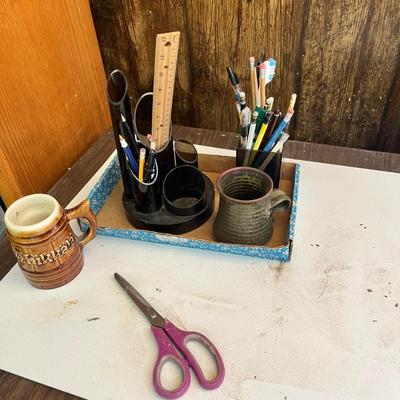 Lot 290 Desk items