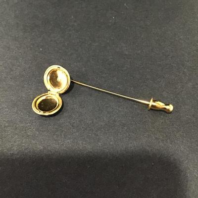Locket pin