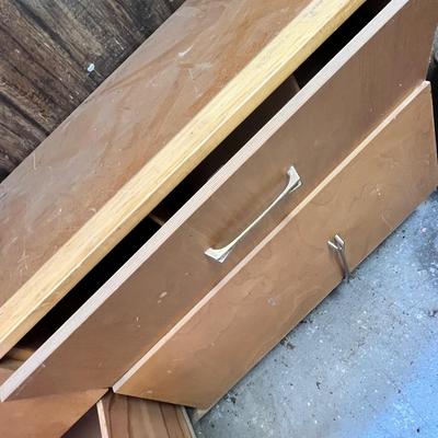 Lot 299 Storage cabinet