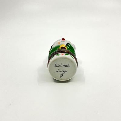 Sale Photo Thumbnail #675: measurements:
3" in height, 1.5" in diameter
