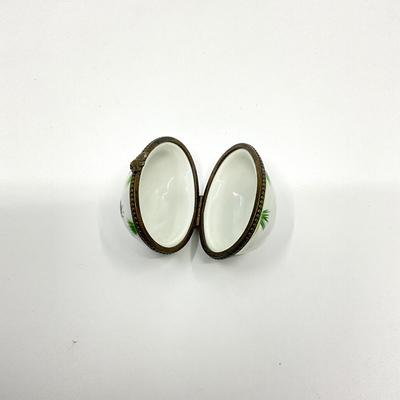 Sale Photo Thumbnail #683: Measurements:
1.5" in height, 2' in length