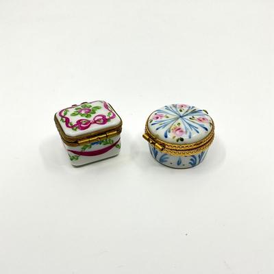 Sale Photo Thumbnail #712: measurements:
0.75" in width, 0.75" in depth, 0.75" in height
