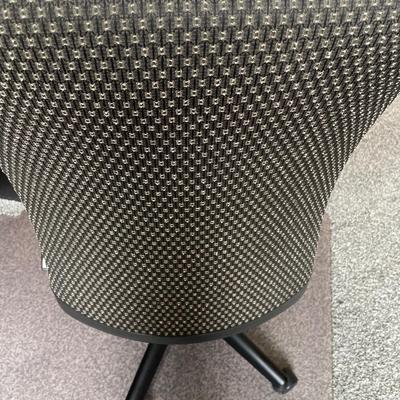 Office chair with chair mat