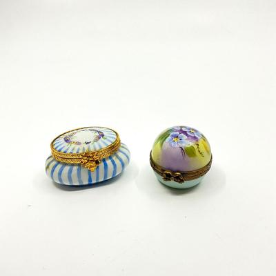 Sale Photo Thumbnail #716: Measurements:
Biggest box is measuring 1.75" in width, 1" in depth, 1' in height