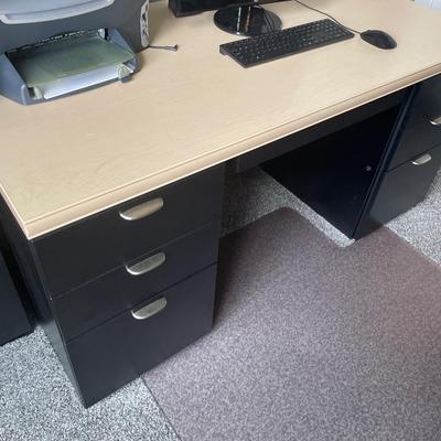 Lacasse Office 2 tone desk