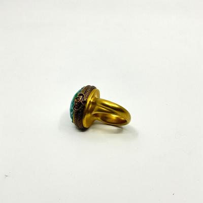 Sale Photo Thumbnail #728: Signed by Pierre Vieille
Measurements:
1.5" in height, 0.5" in width, 0.75 " in length