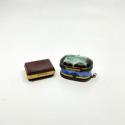 Sale Photo Thumbnail #758: One of the suitcases has a broken bottom
Other suitcase has broken chain
Measurements:
Biggest Trinket measures 1.5" in width, 1.25" in depth, 1.5" in height