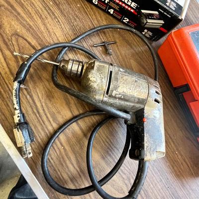 Lot 307 Charger/ glue gun/ Drill