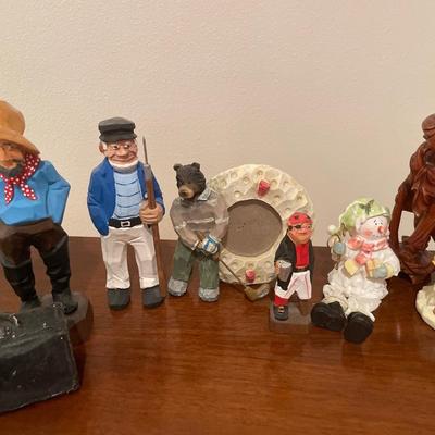 Men figurines