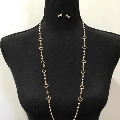 Really cute gold toned faux, pearl necklace and earrings