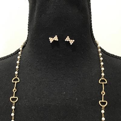 Really cute gold toned faux, pearl necklace and earrings