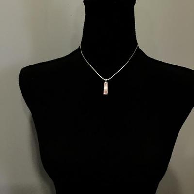 Beautiful Silver-tone, peach shell, inlay necklace