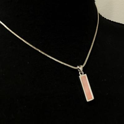 Beautiful Silver-tone, peach shell, inlay necklace