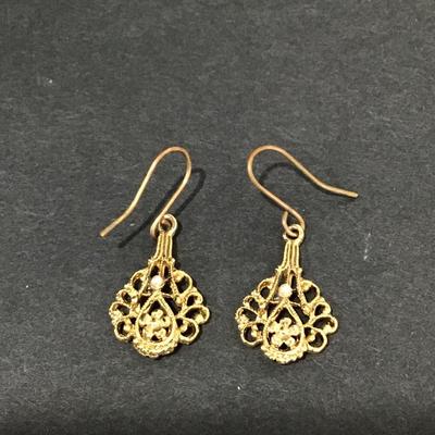 Vintage filigree gold drop dangle earrings
