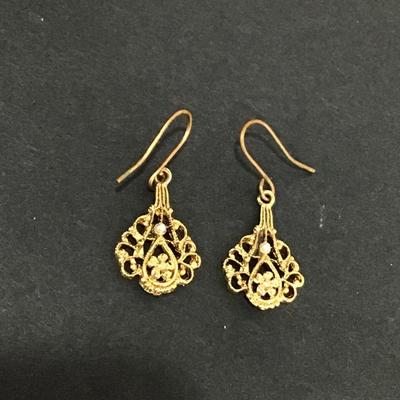 Vintage filigree gold drop dangle earrings
