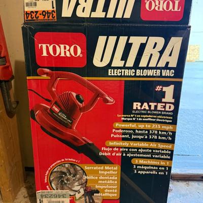 Sale Photo Thumbnail #458: Powerful corded leaf blower with metal impeller and vacuum/mulcher combo. Lightly used, works great.