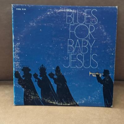 Lot 192F: Christmas Vinyl Record Collection w/ Royal Doulton Christmas Plate