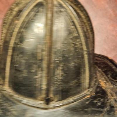 Vintage Leather Fireman Helmet w Eagle Cairnes & Bros New York LNFD