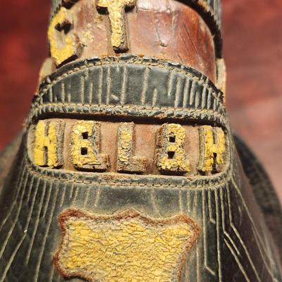 Vintage Leather Fireman Helmet w Eagle Cairnes & Bros New York LNFD