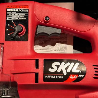 Lot 213B: Skil Saw 4470 w/ Case