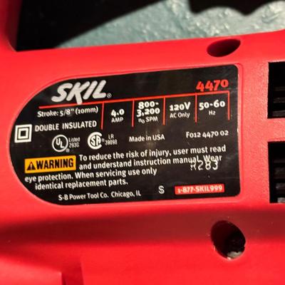 Lot 213B: Skil Saw 4470 w/ Case