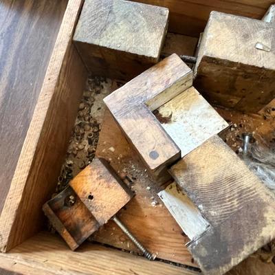 Lot 314 Assortment of parts