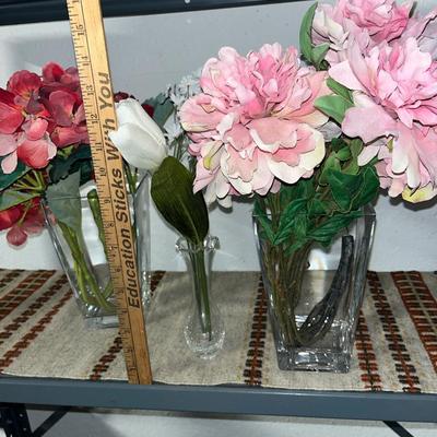 Sale Photo Thumbnail #99: 2 large glass vases and artificial flowers