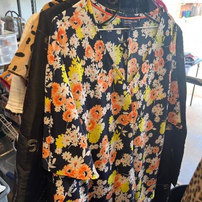 Sale Photo Thumbnail #176: Mostly blouses size large and XL