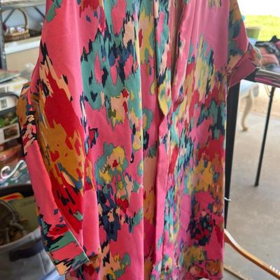 Sale Photo Thumbnail #184: Mostly blouses size large and XL