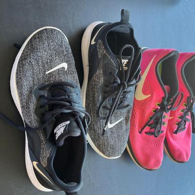 Sale Photo Thumbnail #212: 2 pairs of Nikes size 7 1/2 and 8
