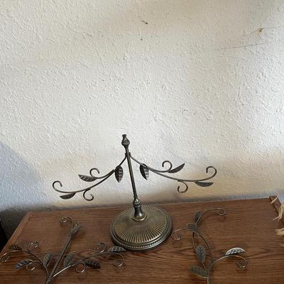 Sale Photo Thumbnail #232: Adjustable metal ornament tree