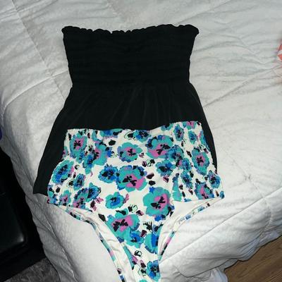 Sale Photo Thumbnail #255: Black top with printed bottoms size medium