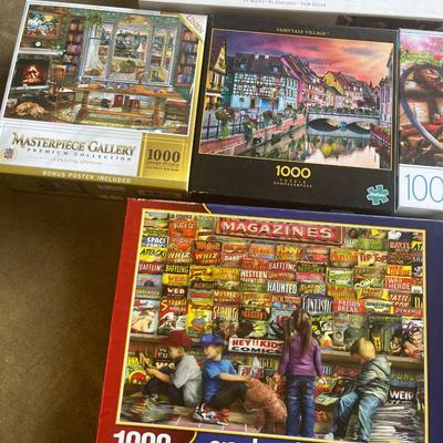 Sale Photo Thumbnail #276: All 1000 pieces