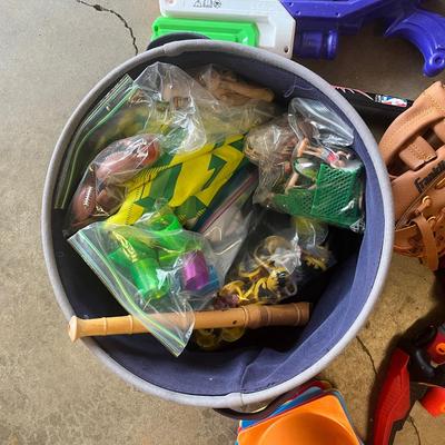 Sale Photo Thumbnail #282: Easy to carry sports tote with cones, dart crossbow, glove and other toys