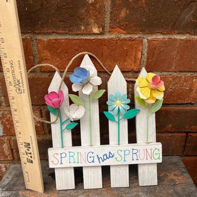 Sale Photo Thumbnail #409: Springtime garden signs