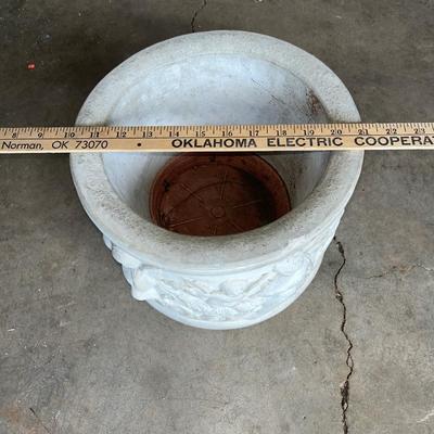 Sale Photo Thumbnail #442: Round concrete angel planter - see pics for details