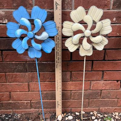 Sale Photo Thumbnail #448: 2 metal pinwheel stakes - see pics for sizes