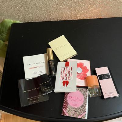 Sale Photo Thumbnail #585: Designer perfume samples - not used
