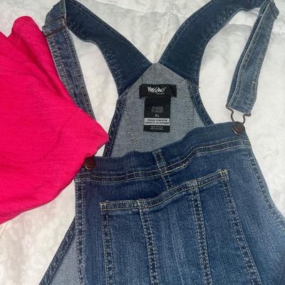 Sale Photo Thumbnail #613: Overall jean shorts, couple of tops, few pairs of leggings, and several skirts - almost all size large and XL
