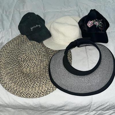 Sale Photo Thumbnail #619: Sun hats and ball caps