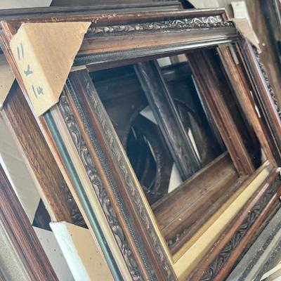 Lot 321 Bin of Frames & Foam boards